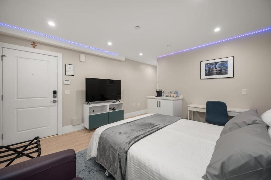 Photo of Bedroom in Sunset
