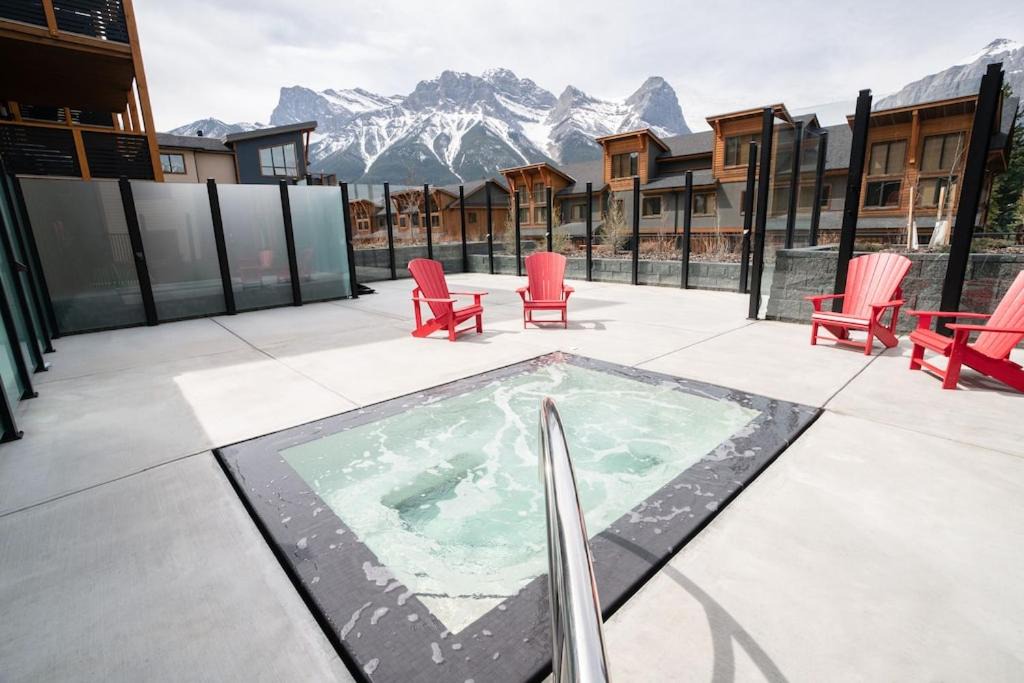 Photo of Others in Canmore