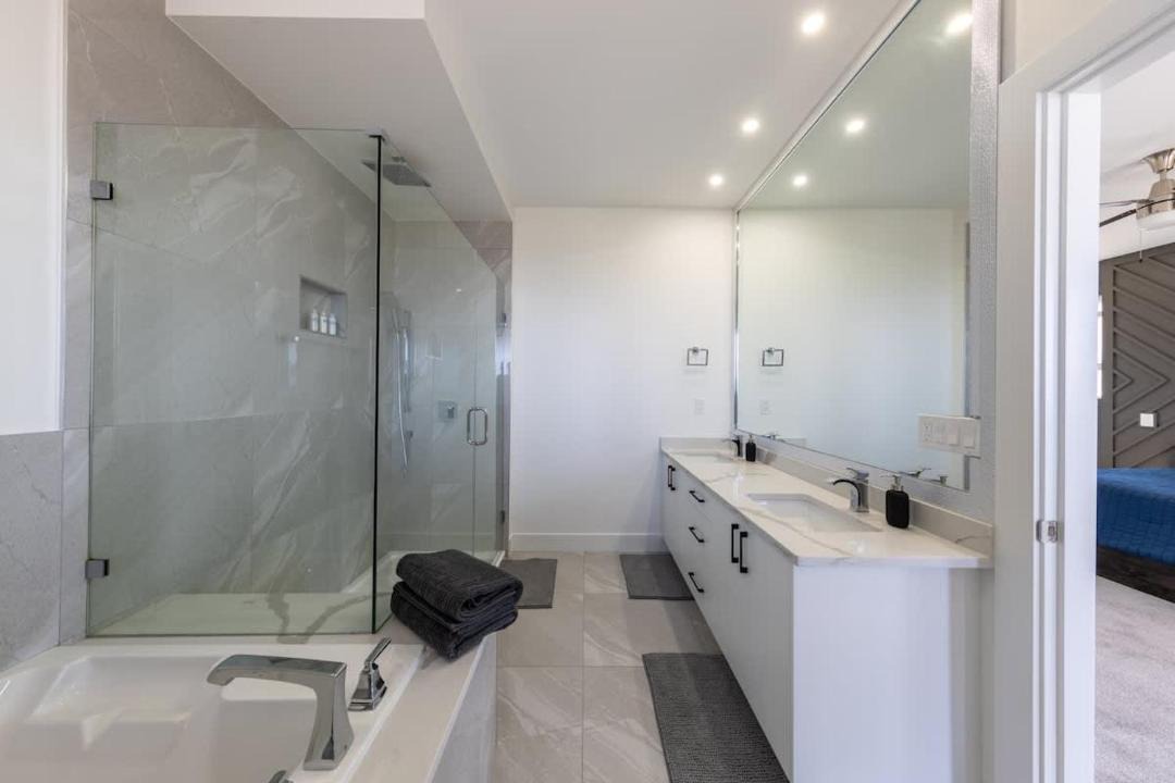 Photo of Bathroom in Eastern Hillsides
