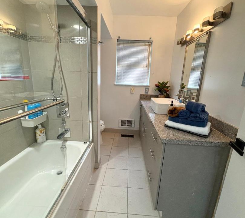 Photo of Bathroom in Oakridge