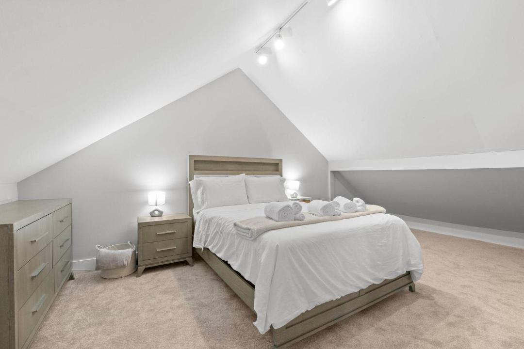 Photo of Bedroom in North Central Edmonton