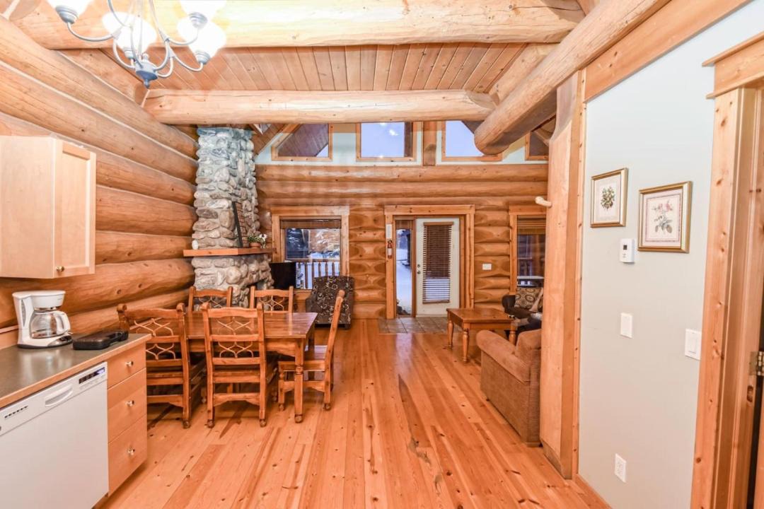 Photo of Others in Golden