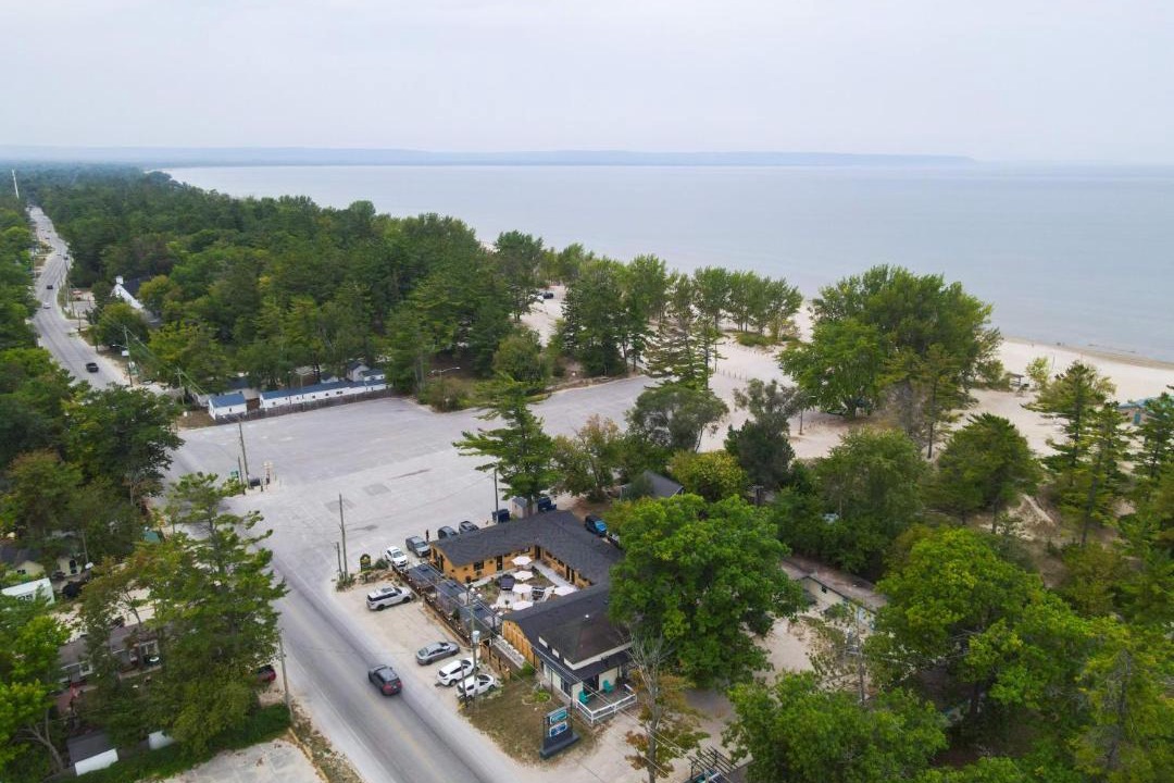 Photo of Others in Wasaga Beach