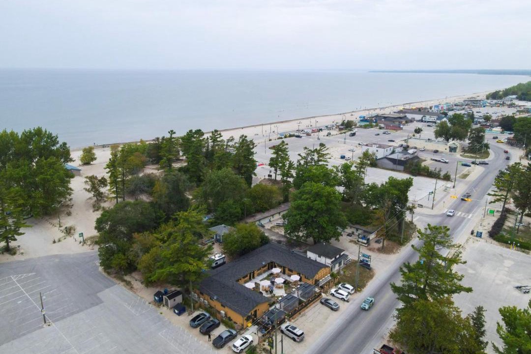 Photo of Others in Wasaga Beach