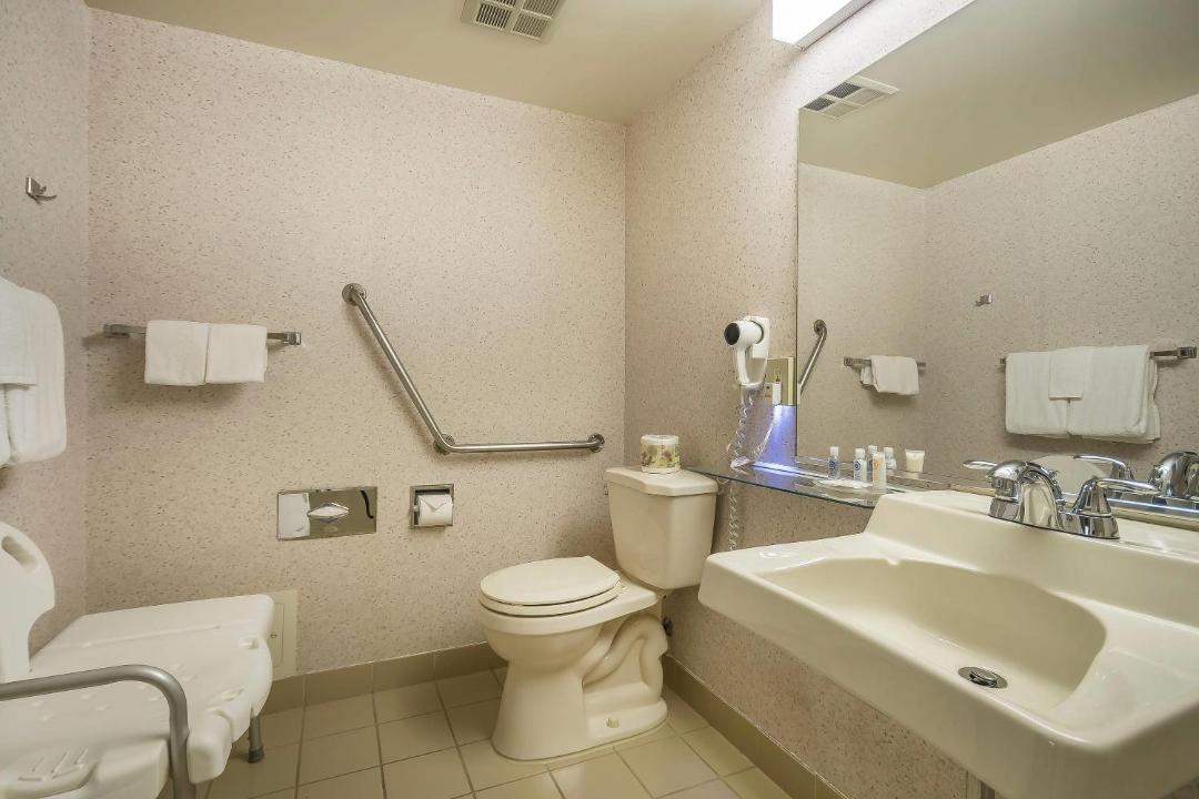 Photo of Bathroom in Sardis