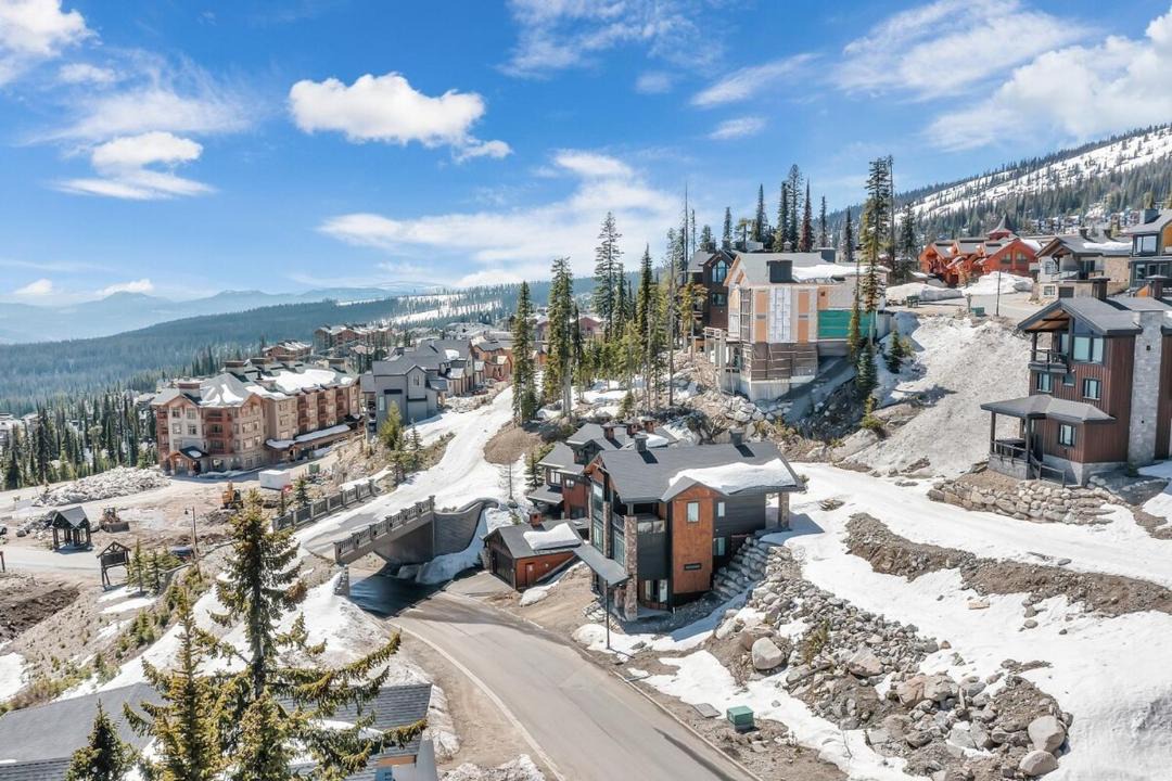 Photo of Others in Big White Ski Resort