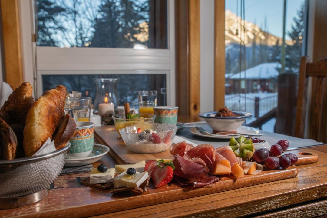 Photo of Others in Banff
