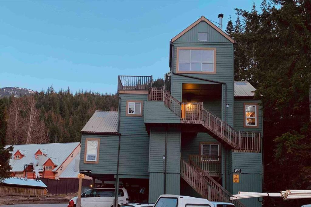 Photo of Others in Whistler Creekside