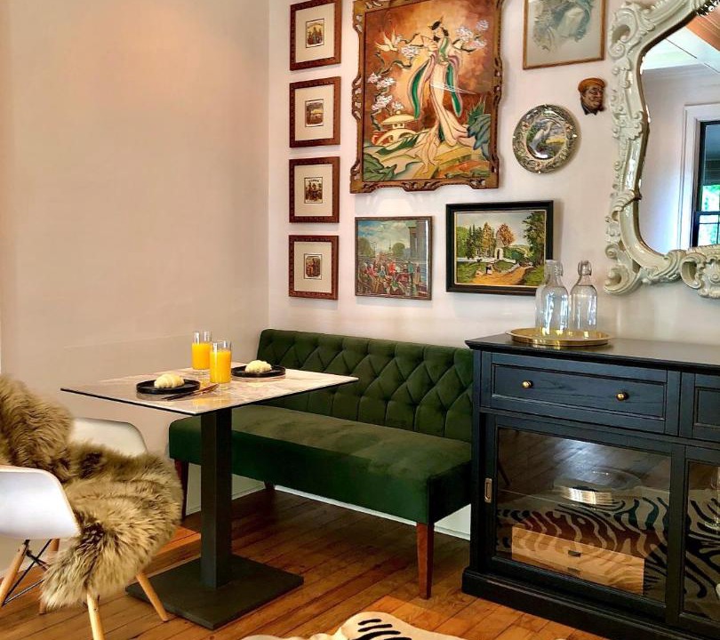Photo of Livingroom in Old Town Historic District