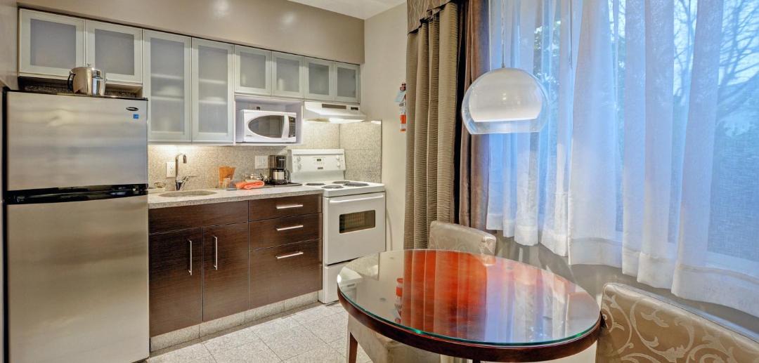 Photo of Kitchen in James Bay