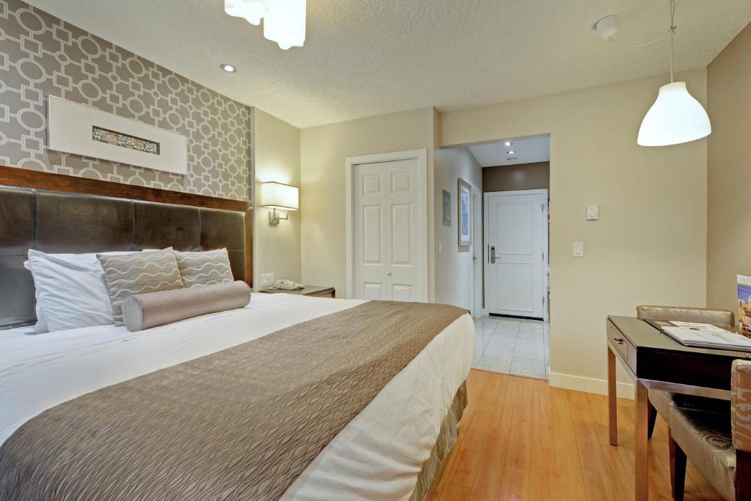 Photo of Bedroom in James Bay