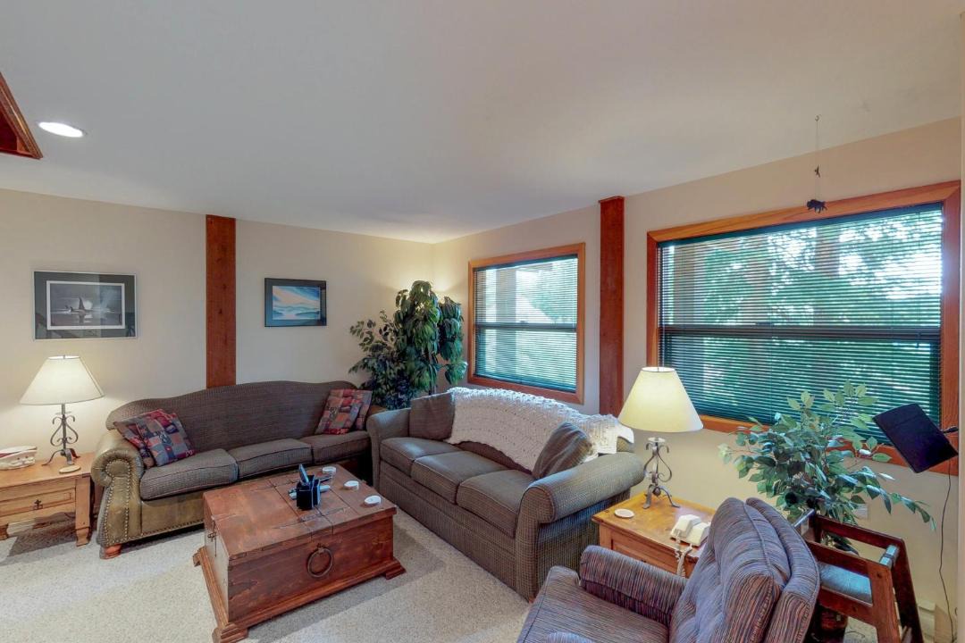Photo of Others in Snow Pine Estates