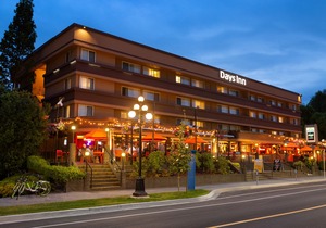 Days Inn by Wyndham Victoria on The Harbour