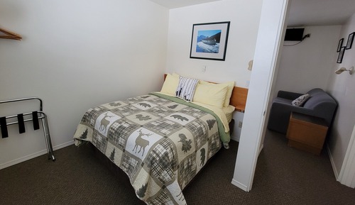 Family Room, 2 Bedrooms