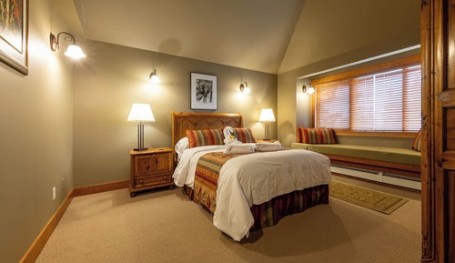 Premier Room, 1 Queen Bed, Mountain View