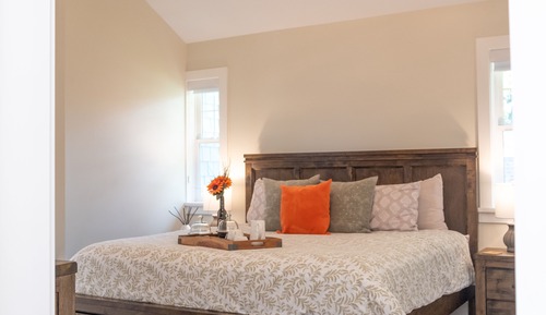 Romantic Suite, 1 King Bed, Private Bathroom (King Garden Suite)