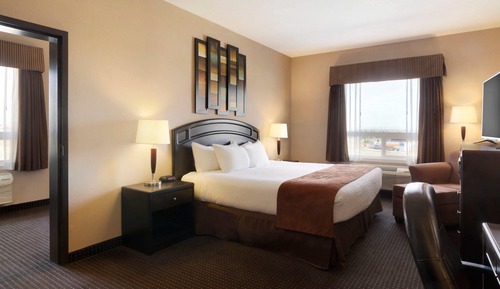 Suite, 1 King Bed with Sofa bed, Non Smoking