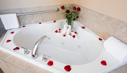 Suite, 1 King Bed with Sofa bed, Non Smoking, Jetted Tub