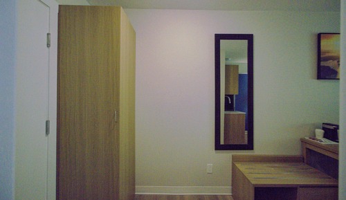 Suite, 1 Queen Bed, Non Smoking (Efficiency)