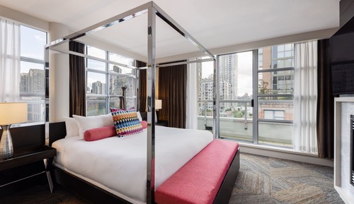 Opus Signature Two Bedroom Suite