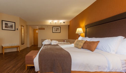 Studio Suite (Coast Premium Suite with Jet Tub)