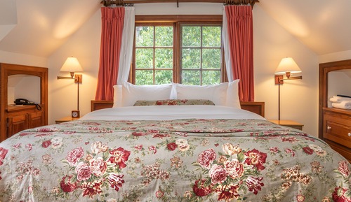 Farm House Up to 3 Person Occupancy - English Breakfast
