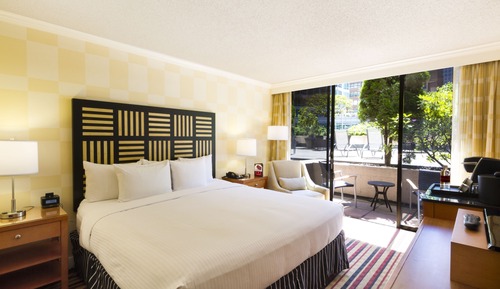 Room, 1 King Bed, Accessible, Patio