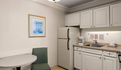 Studio Suite, 1 Queen Bed, Non Smoking