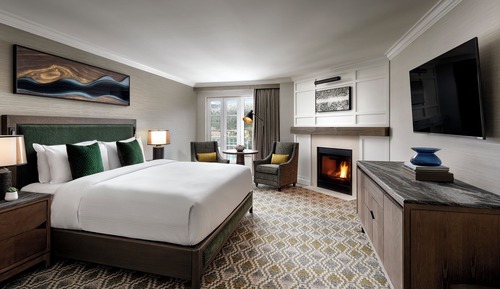 Fairmont Gold, Room, 1 King Bed