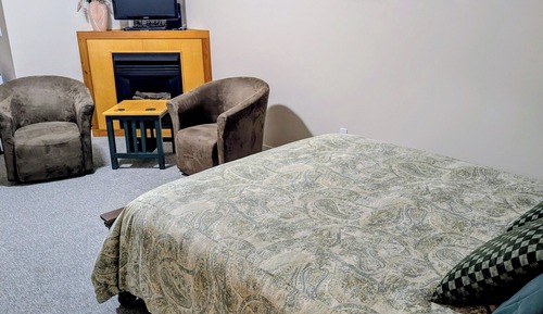 Queen Room