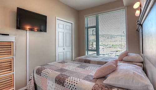 City Condo, 2 Bedrooms, Tower