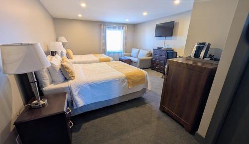 Deluxe Family Room