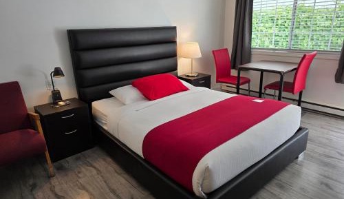 Queen Room