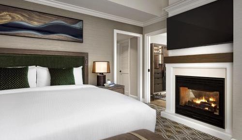 Fairmont Gold Junior King Suite - Executive Lounge