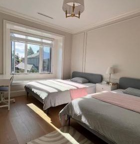 Twin Room with Private Bathroom