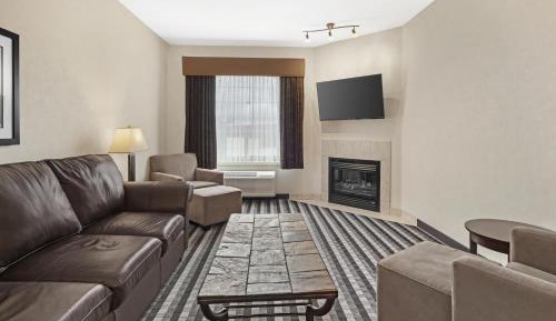 King Suite with Whirlpool - Non-Smoking