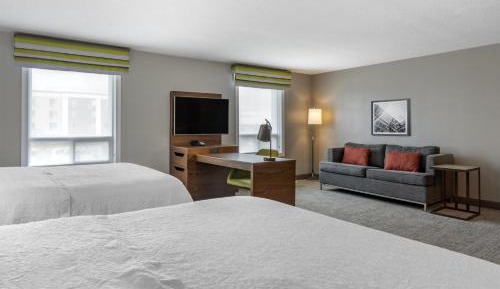 Queen Studio Suite with Two Queen Beds and Sofa Bed - Non-Smoking