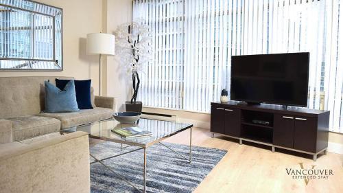 Apartment with City View