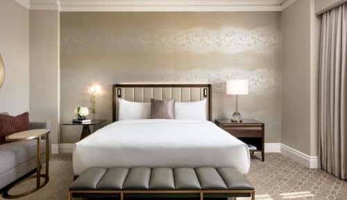 Deluxe King Room with River View