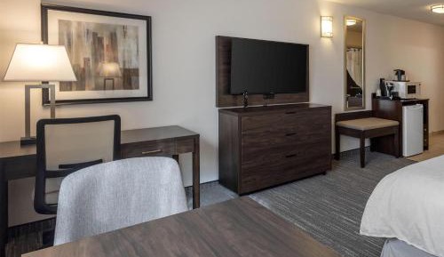 King Room with Bath Tub - Disability Access/Non-Smoking 