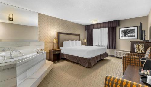 King Room with Jacuzzi - Non-Smoking