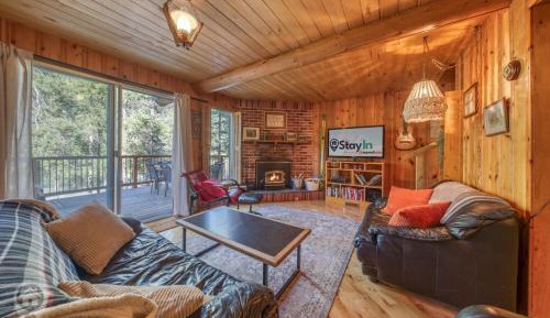 Three-Bedroom Vacation Home 