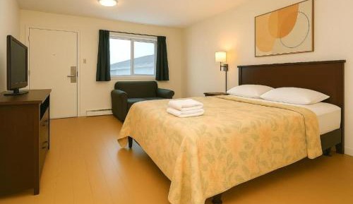 Queen Room