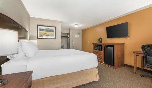 King Room with Balcony