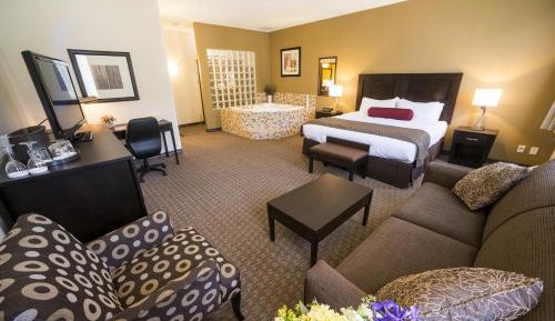 King Room with Sofa Bed and Jetted Tub - Non-Smoking