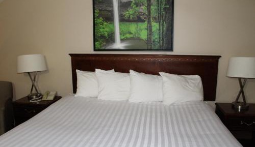 King Studio Suite with Ocean View - Non-Smoking