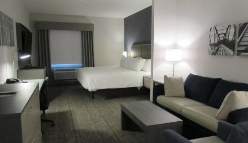 King Room with Sofa Bed