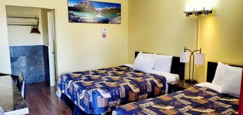 Queen Room with Two Queen Beds