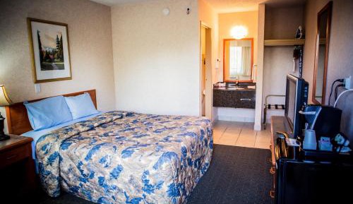 Double Room - Non-Smoking/No Pets