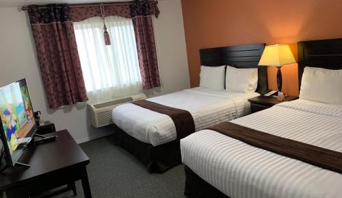 Queen Room with Two Queen Beds